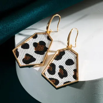 Rhombus Exaggerated Graceful Earrings Alloy Leather Fashion Super Flash 6.3*3cm коричневый
