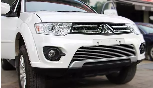 Решетка радиатора Mitsubishi Pajero Sport (2008 - 2016)