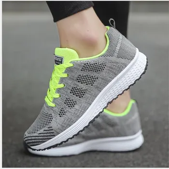 Спортивные кроссовки Flyknit для женщин, дышащая сетка, повседневная плоская подошва, легкие беговые кроссовки белого и черного цветов, белые и белые кроссовки 35