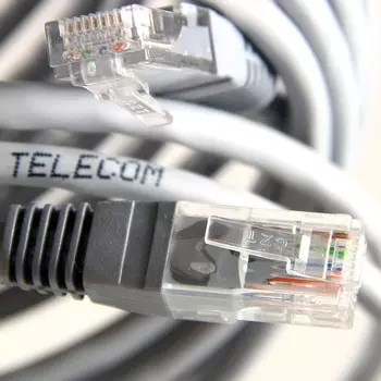 Патч-корд UTP кат.5e, 3м, RJ45-RJ45, серый, TELECOM (NA102--3M/NA102_GREY_3.0M)