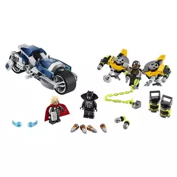 Конструктор LEGO Super Heroes Мстители Атака на спортбайке 76142