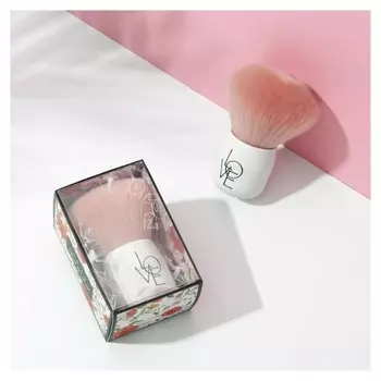 Кисть для макияжа "Будь яркой"6 х 4,9 х 8,9 см