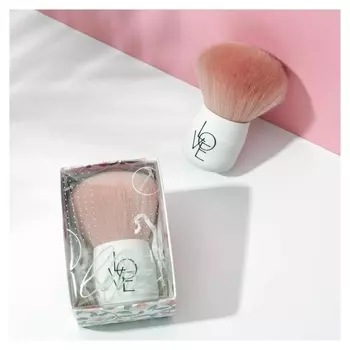 Кисть для макияжа With Love 6 х 4,9 х 8,9 см