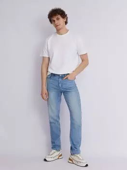 Джинсы фасона Tapered