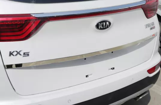 Хромированные накладки на багажную дверь для KIA Sportage IV 2016 -