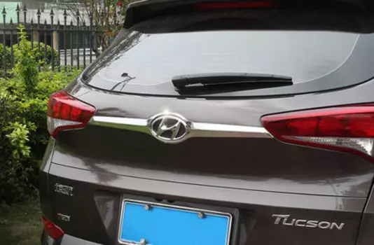 Хромированная накладка на багажную дверь на шильдик для Hyundai Tucson 2015 -