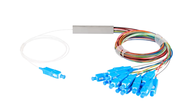 Сплиттер планарный NIKOMAX NMF-SPP1X16A1-SCU-M, портов: 16, одномодовый 9/125мкм, стандарта G657.A1, SC/UPC, миникорпус, с равным коэффициентом деления, 0.9 мм, металл, серый (NMF-SPP1X16A1-SCU-M)