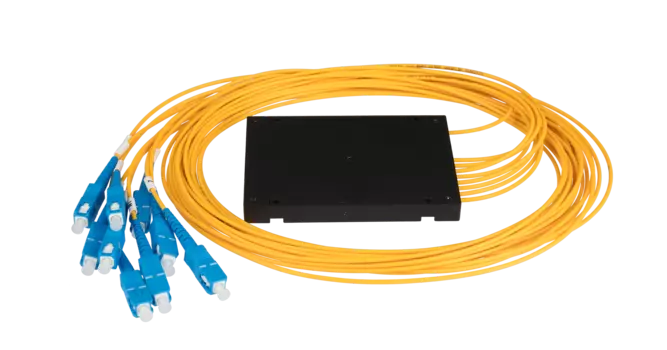 Сплиттер планарный NIKOMAX NMF-SPP1X8A1-SCU-B, портов: 8, одномодовый 9/125мкм, стандарта G657.A1, SC/UPC, стандартный корпус, с равным коэффициентом деления, 2 мм, пластик, черный (NMF-SPP1X8A1-SCU-B)