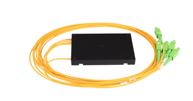 Сплиттер планарный NIKOMAX NMF-SPP1X4A1-SCA-B, портов: 4, одномодовый 9/125мкм, стандарта G657.A1, SC/APC, стандартный корпус, с равным коэффициентом деления, 2 мм, пластик, черный (NMF-SPP1X4A1-SCA-B)