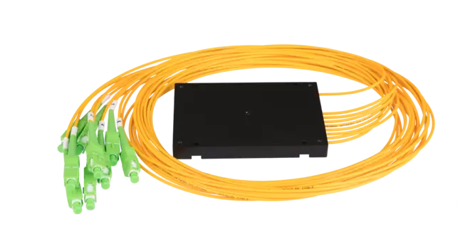 Сплиттер планарный NIKOMAX NMF-SPP1X8A1-SCA-B, портов: 8, одномодовый 9/125мкм, стандарта G657.A1, SC/APC, стандартный корпус, с равным коэффициентом деления, 2 мм, пластик, черный (NMF-SPP1X8A1-SCA-B)
