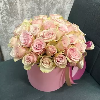 MILOTTA FLORAL SHOP Шляпная коробка с 25 нежными розами