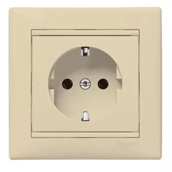 Розетка 2К+3 Legrand Valena 16A 250V с/з слоновая кость 774323