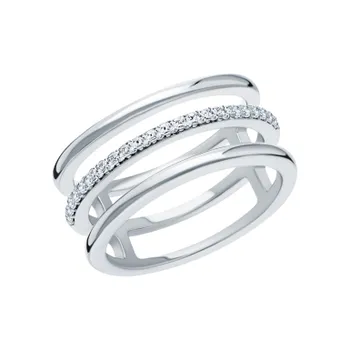 Серебряное кольцо с фианитами