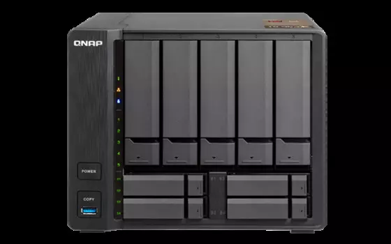Сетевой RAID-накопитель QNAP TS-963X-8G 5 х 3.5"/2.5", 4 х 2.5", 1 порт 10 GbE BASE-T. AMD G-series GX-420MC 2,0 ГГц, 8 ГБ