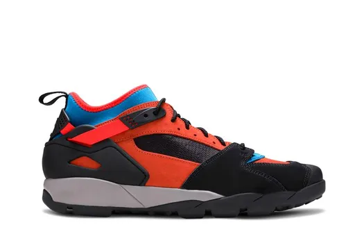 Кроссовки ACG Air Revaderchi 'Black Dark Russet', черный
