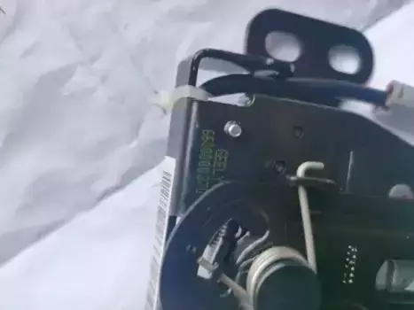 5032037100 ЗАМОК КАПОТА SX-11 GEELY