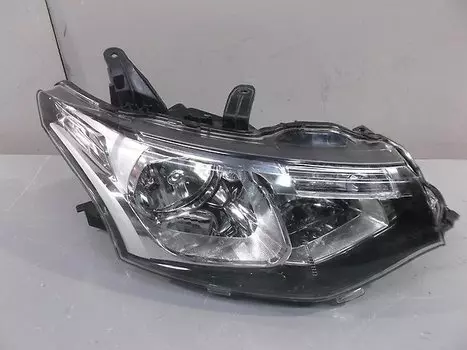 Фара правая MITSUBISHI 8301C198 для Mitsubishi Outlander 3 (2011 - 2018)