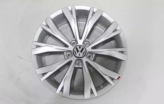 Диск колесный VAG Montana 7xR17 5x112 ET40 ЦО57 серебристый 5NA6010258Z8