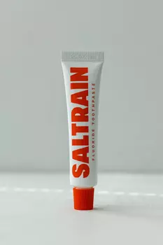 BU// Мини-зубная паста с фтором SALTRAIN Mini Red Clean Breath Toohpaste 30g