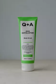 Cкраб для тела с кислотами Q+A AHA Exfoliator Body Scrub 250 ml