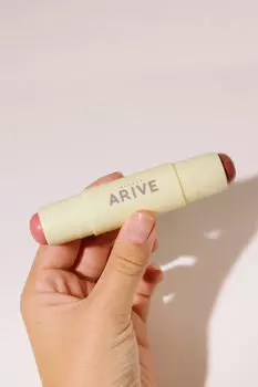 Двойные румяна в стике Arive Makeup Duo Blush Stick Soft Matte&Dewy [02 Cool Neutral] 10,8g