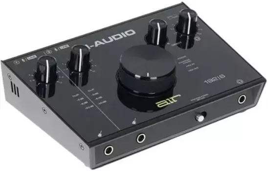 Аудиоинтерфейс M-Audio AIR 192 | 6 AIR192X6 24бит/192кГц, XLR/TRS микрофонный вход с фантомным питанием +48В, 1/4" TS Jack инструментальный вход, 2х1/