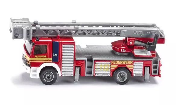 Игрушечная модель - Пожарная машина с лестницей, 1:87