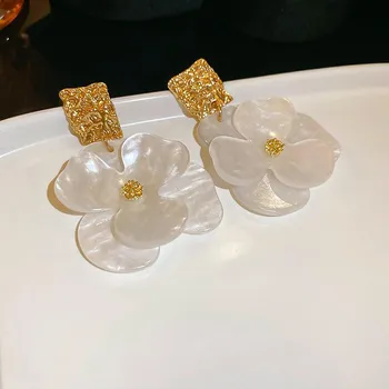 Женские серьги GemChic, плиссированные цветочные изысканные серьги-гвоздики, модные винтажные серьги, подарок на день рождения, Рождество