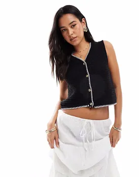 Майка ASOS DESIGN с имитацией вязания крючком и пуговицами спереди черного цвета
