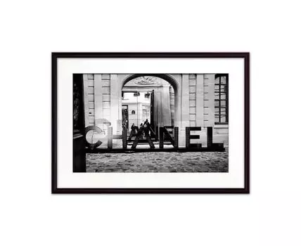 Постер в рамке Chanel 50х70 см (белый, черный, 70)
