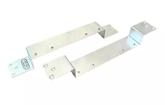 Планка Rehau КТ-15, 2 водорозетки м/ос 150мм, 345х50х38, оцинкованная сталь, винты М4х8 4шт
