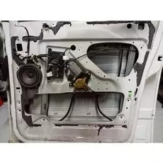 Дверь передняя правая Mercedes Vito (W639)