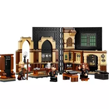 Конструктор Lego Harry Potter 76397 Учеба в Хогвартсе: Урок защиты