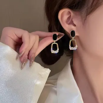 Женские серьги GemChic, модные серьги-гвоздики с иглами, квадратные изысканные серьги с цирконием, ювелирные изделия на день рождения, Рождество, подарок