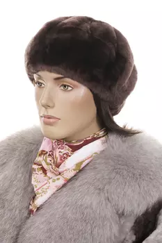 Шапка женская из мутона