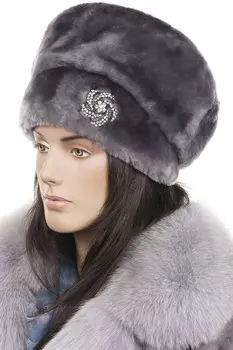 Шапка женская из мутона