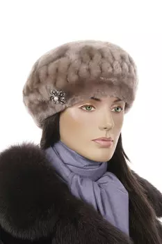 Шапка женская из мутона