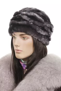 Шапка женская из мутона