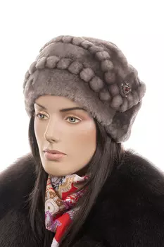 Шапка женская из мутона