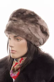 Шапка женская из мутона