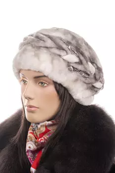 Шапка женская из мутона