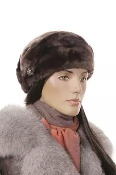 Шапка женская из мутона