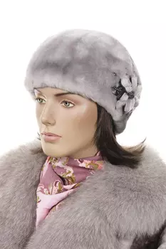 Шапка женская из мутона