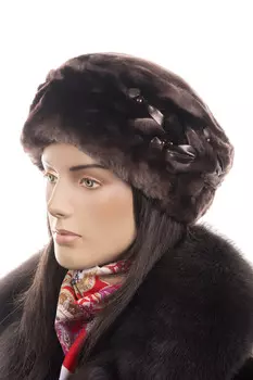 Шапка женская из мутона