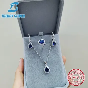 Комплект из колье и серёг, из серебра 925 пробы