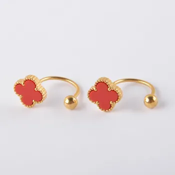 Серьги Simple Temperament Four-Leaf Clover, изогнутый стержень из титановой стали, модный сон, не снимая сережек чёрный