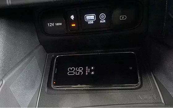 Беспроводная зарядка Mobis для Санта Фе 4 (Hyundai Santa Fe 2018 - 2019)