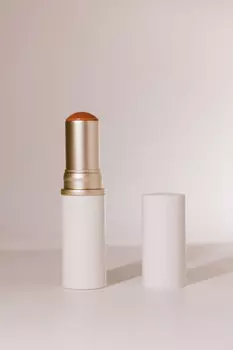 Универсальный сияющий стик для лица hince True Dimension Radiance Balm [02 Dawn Ray] 10g
