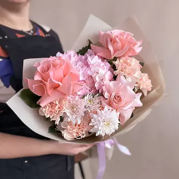 MOJNO FLOWERS Нежный розовый букет с гортензией, французскими розами, гвоздикой