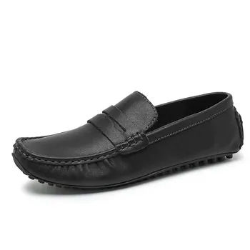 Fashion Summer Mens Casual Shoes Comfortable Slip On Loafers Soft Bottom Designer Shoes Men Walking Sneakers Driving Shoes Mocassins 39 красный